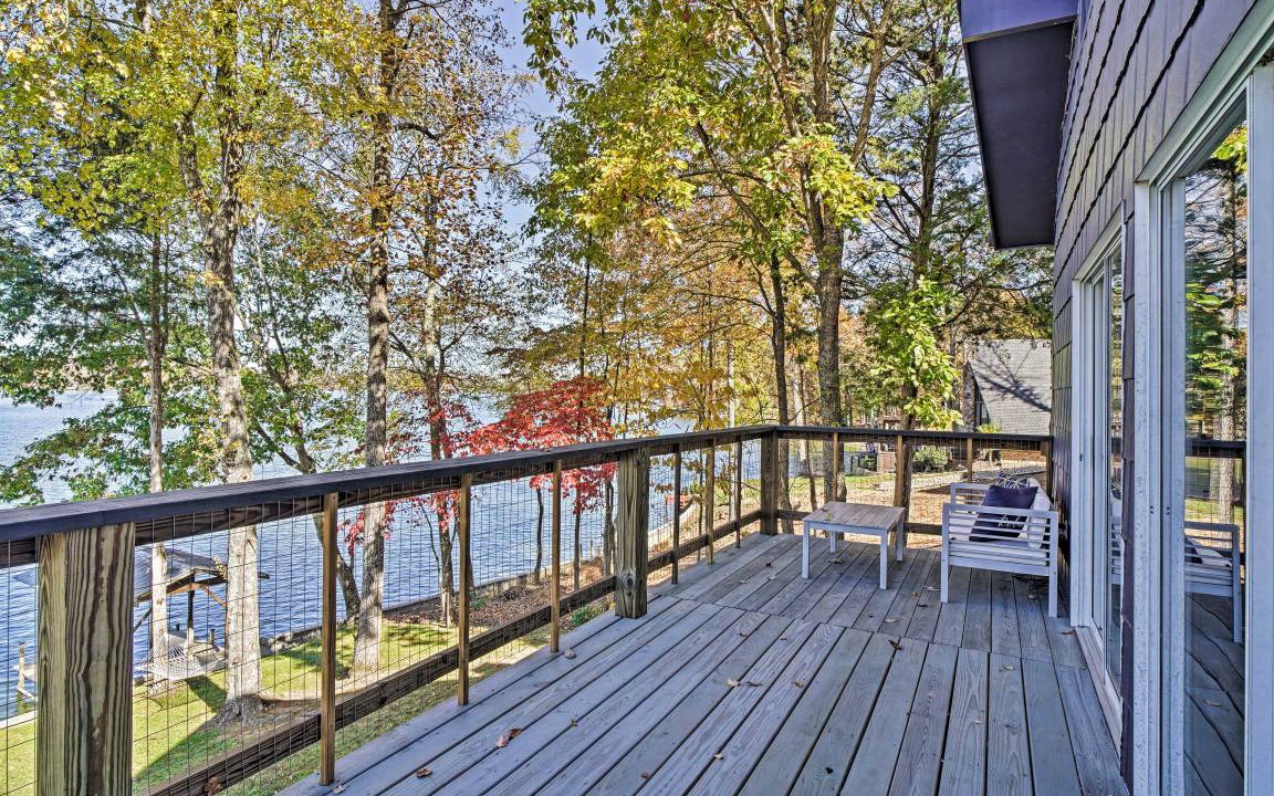 Photo of Patio Balcony in Ten Mile