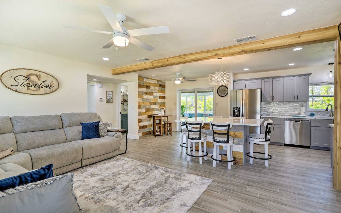 Photo of Livingroom in Hampton Homes