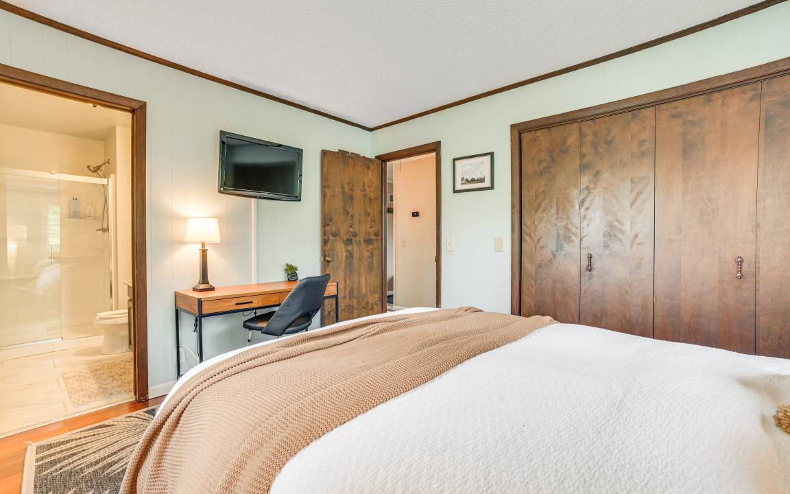 Photo of Bedroom in Boyne Falls