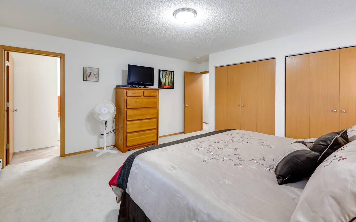 Photo of Bedroom in College