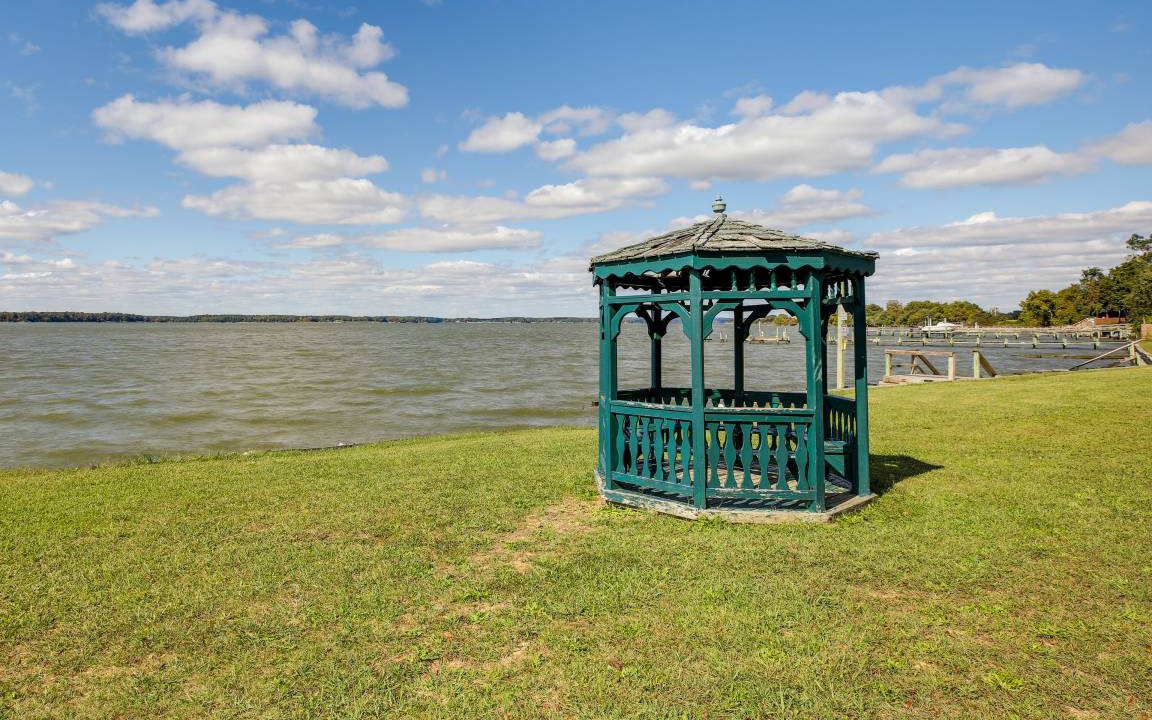 Photo of Others in Rock Point