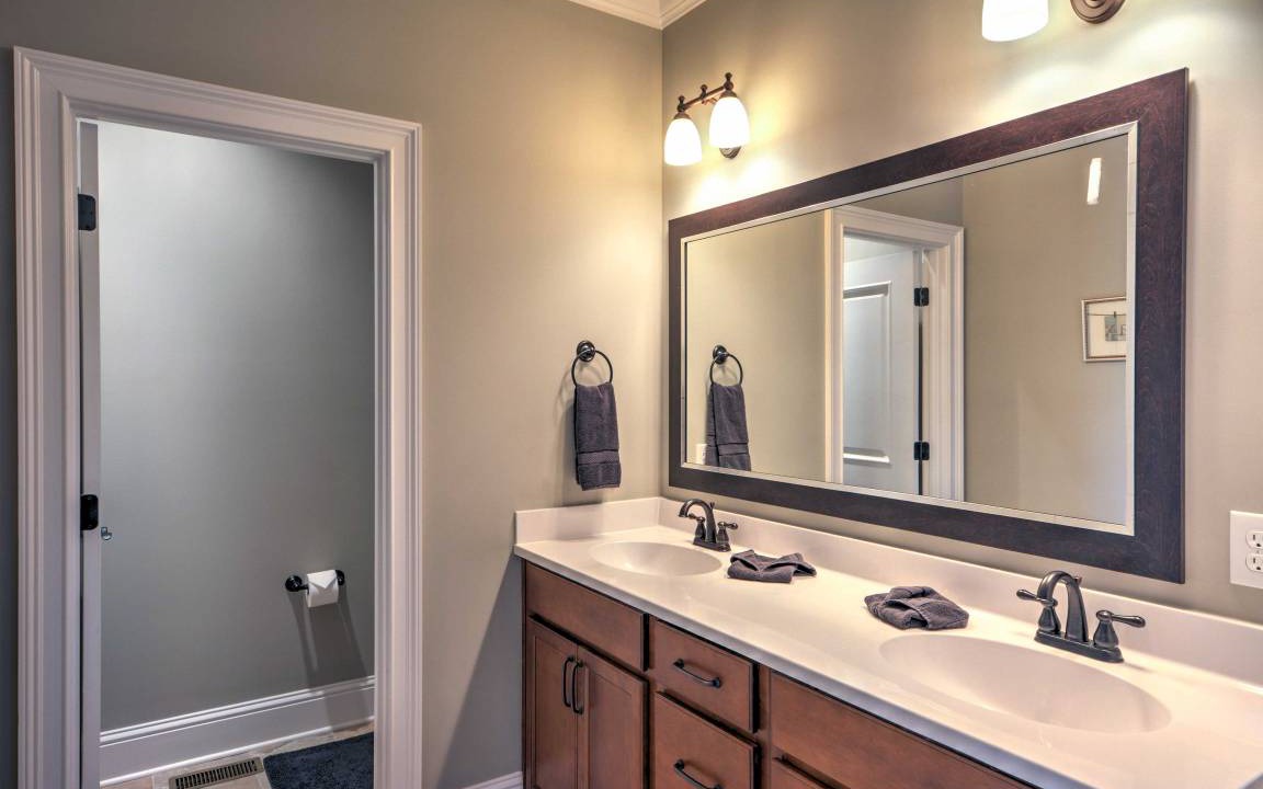 Photo of Bathroom in Reynolds Landing