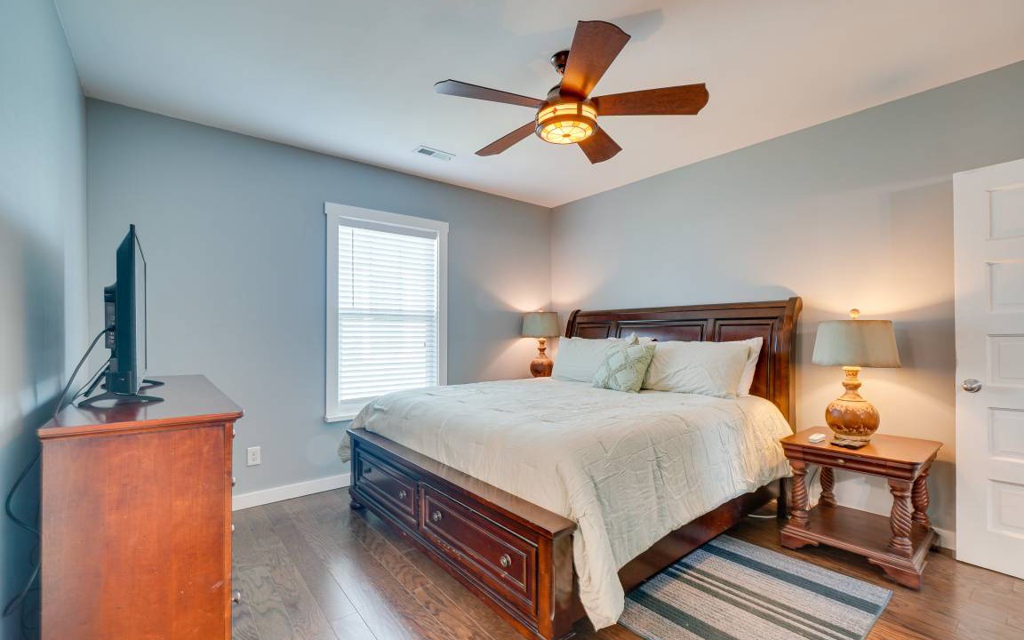Photo of Bedroom in Knoxville