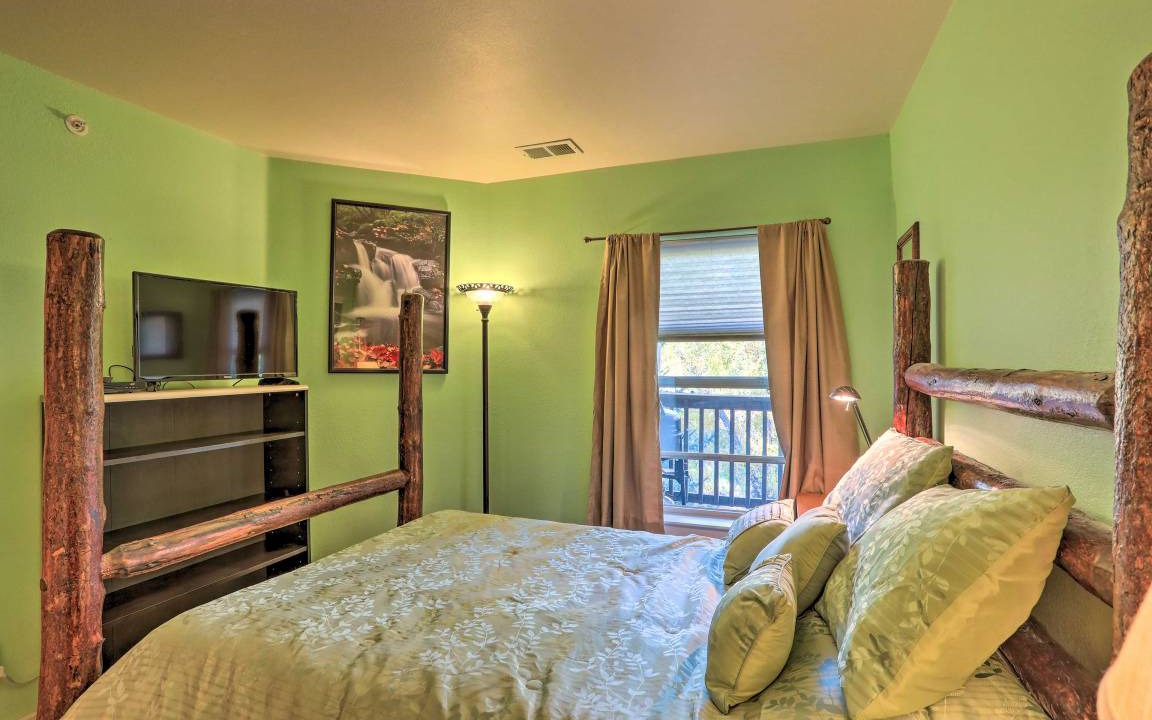 Photo of Bedroom in Edwards