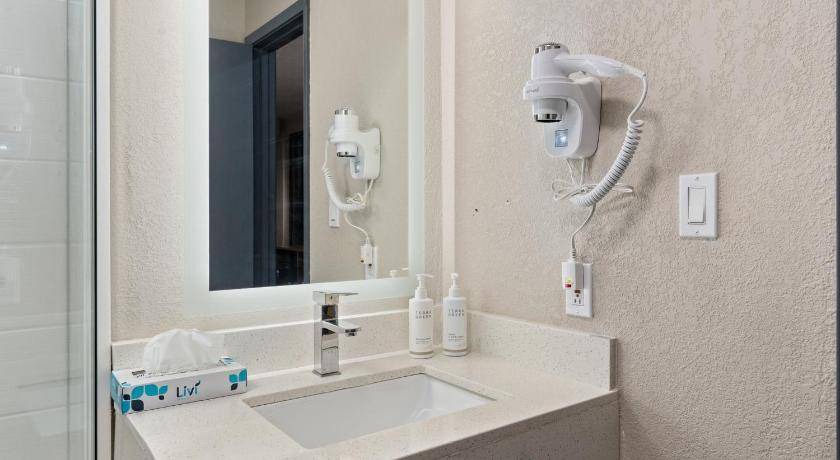 Photo of Bathroom in Northeast Heights