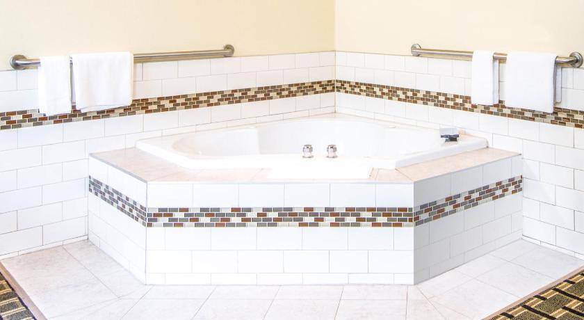 Photo of Bathroom in Wheeling