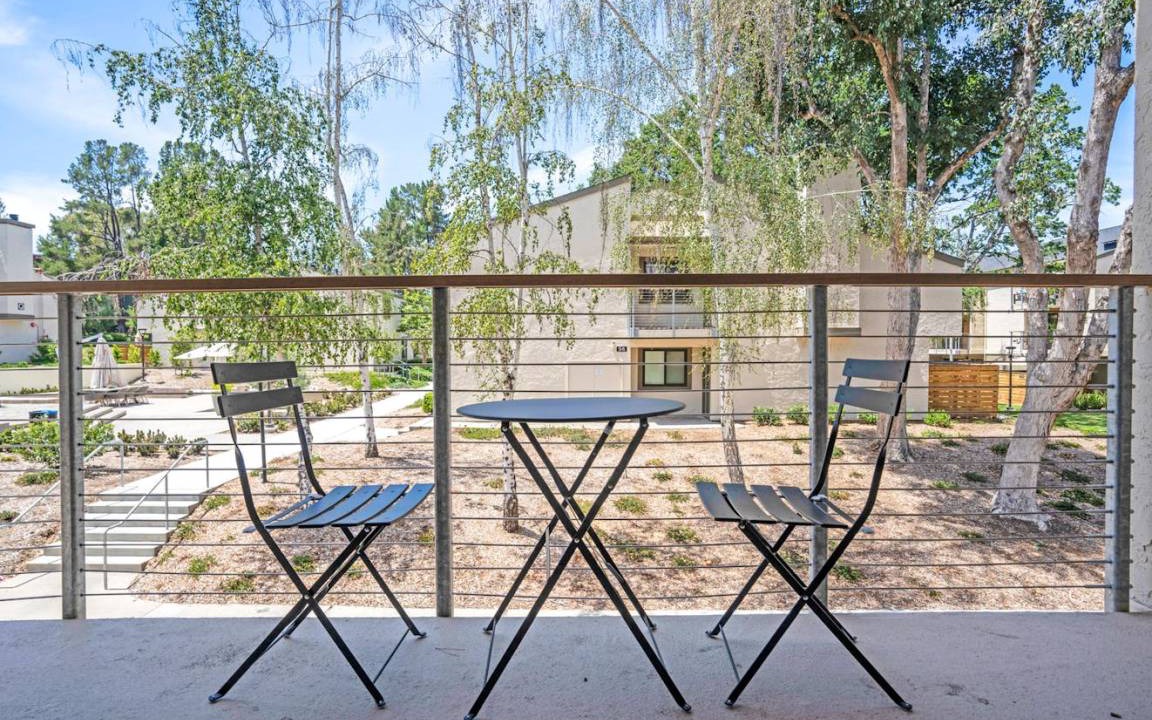 Photo of Patio Balcony in Sharon Heights