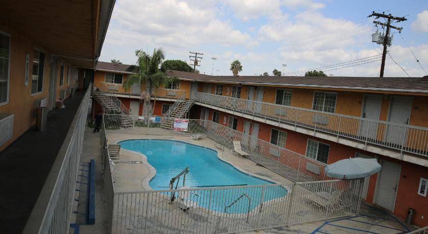 Photo of Others in Downey