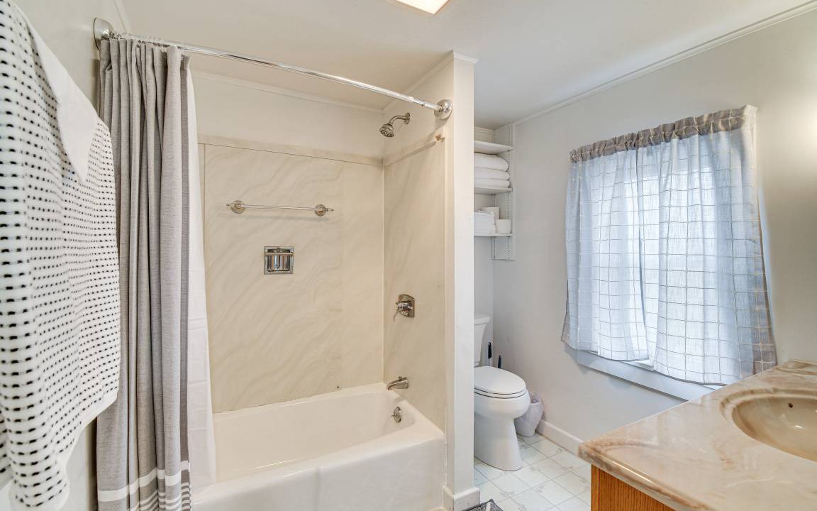 Photo of Bathroom in Town of Owasco