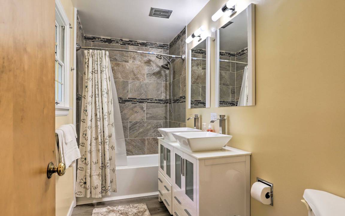 Photo of Bathroom in Toledo