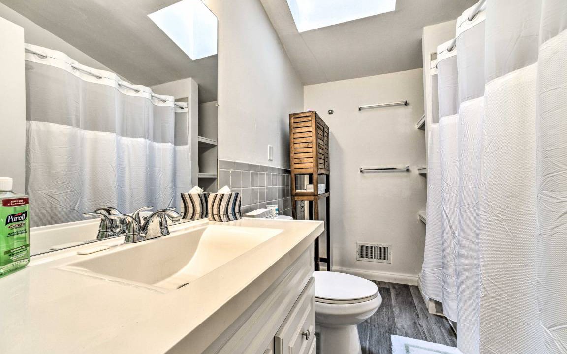 Photo of Bathroom in Allen