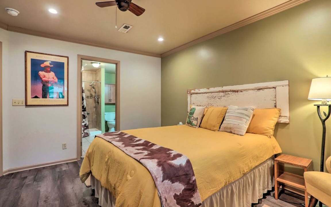 Photo of Bedroom in Northglenn