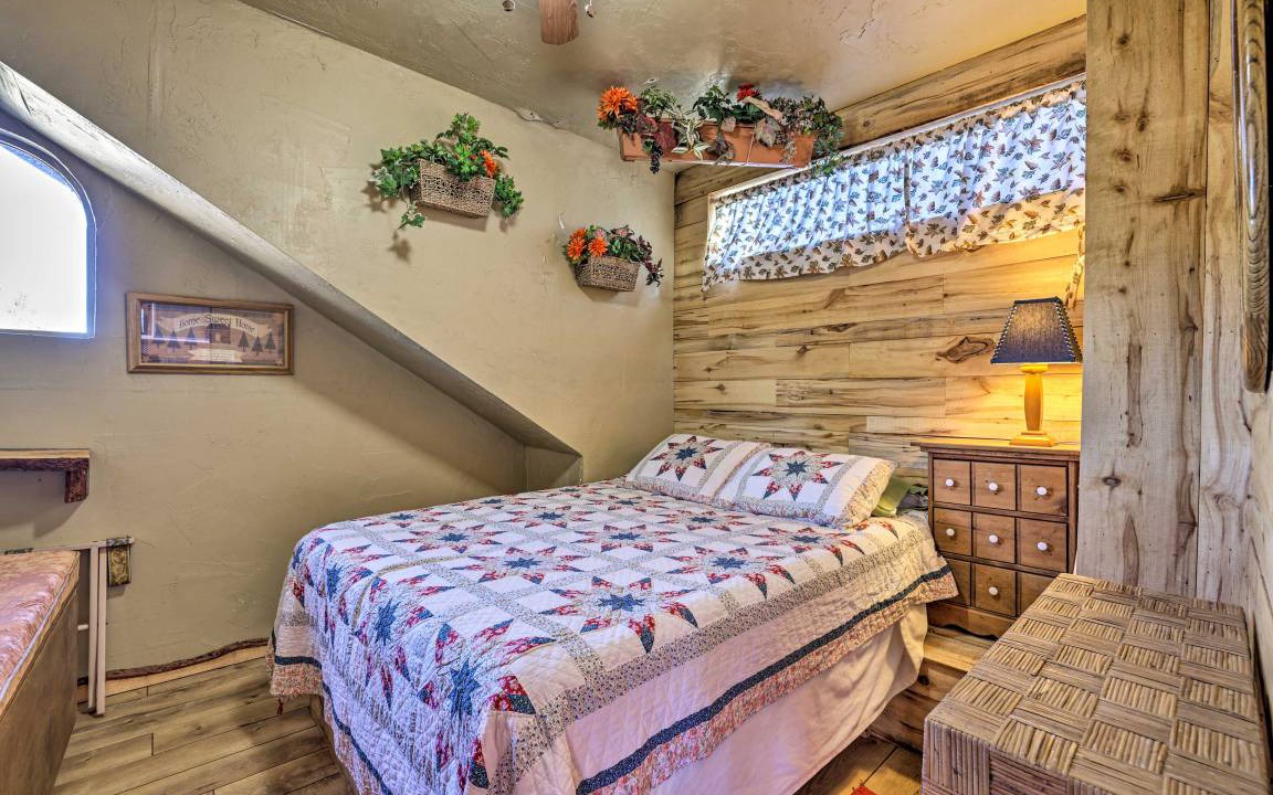 Photo of Bedroom in Long Valley Junction