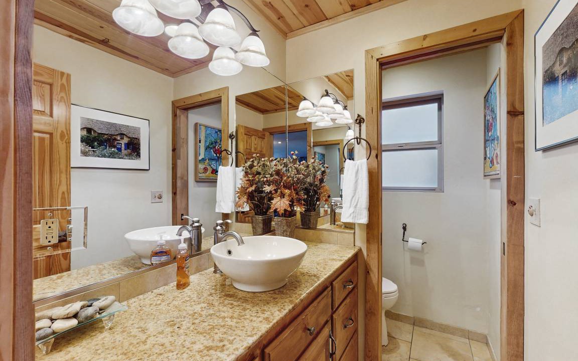Photo of Bathroom in Lake Forest