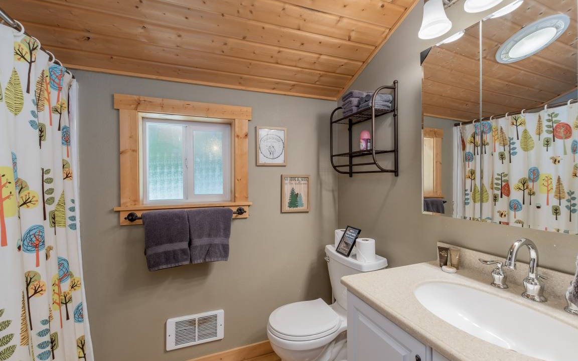 Photo of Bathroom in Ardenvoir
