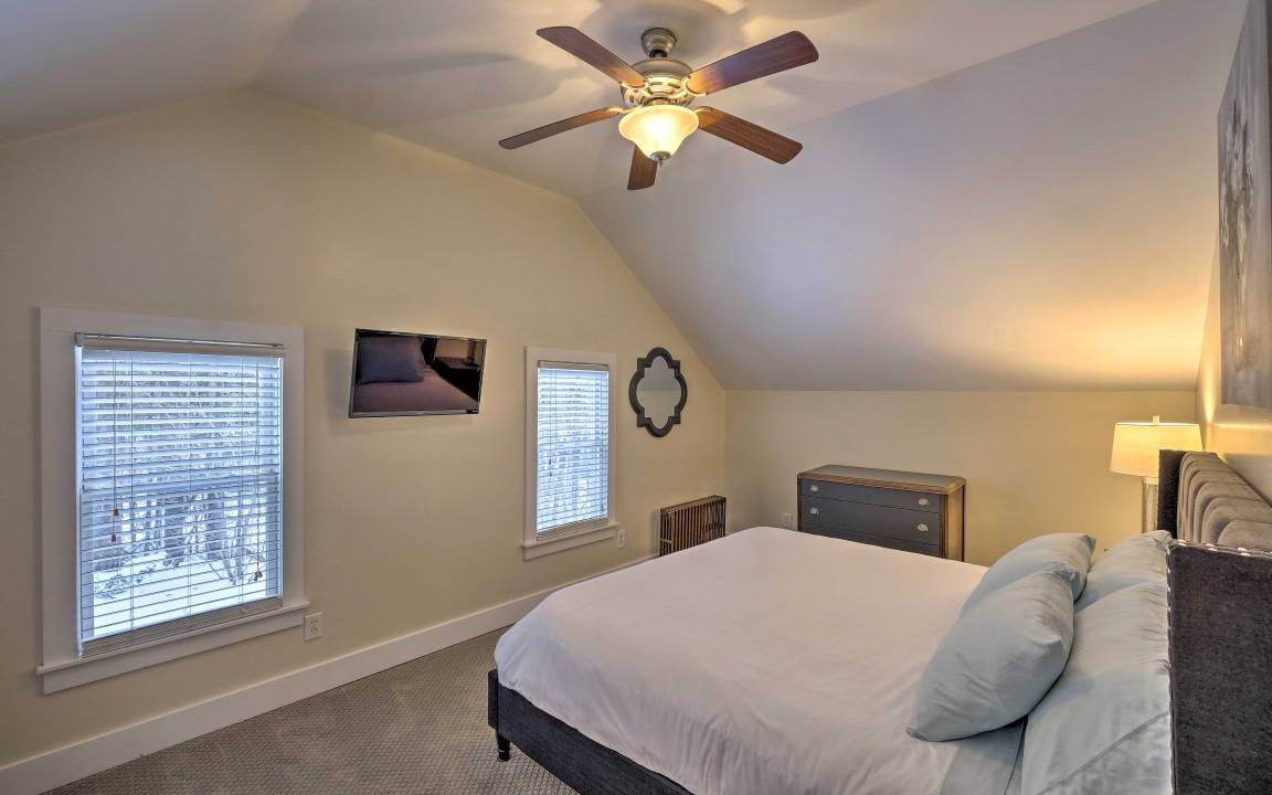 Photo of Bedroom in Warrensburg