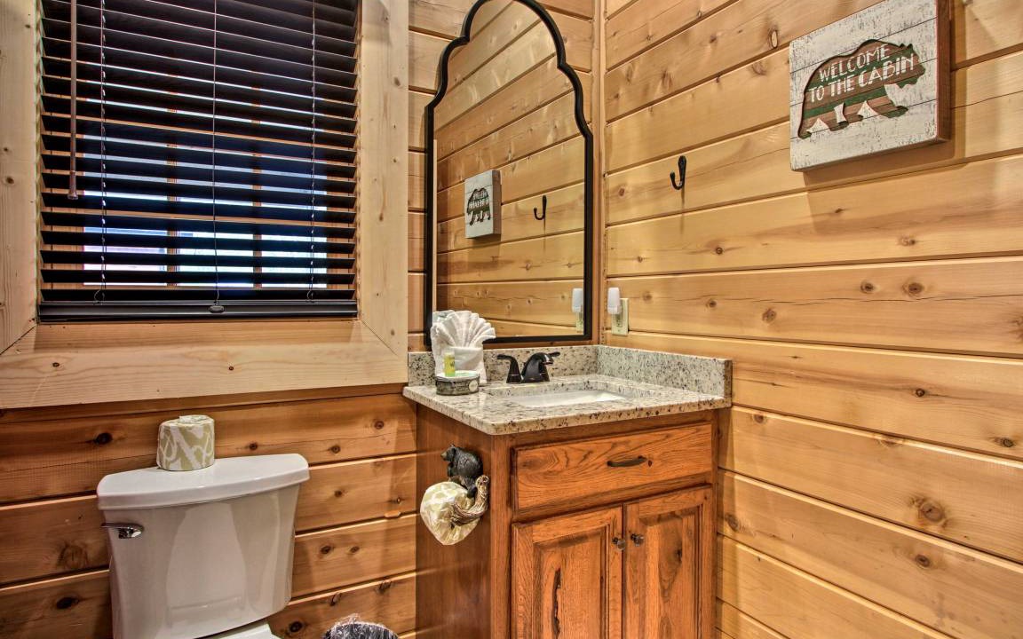 Photo of Bathroom in Pigeon Forge