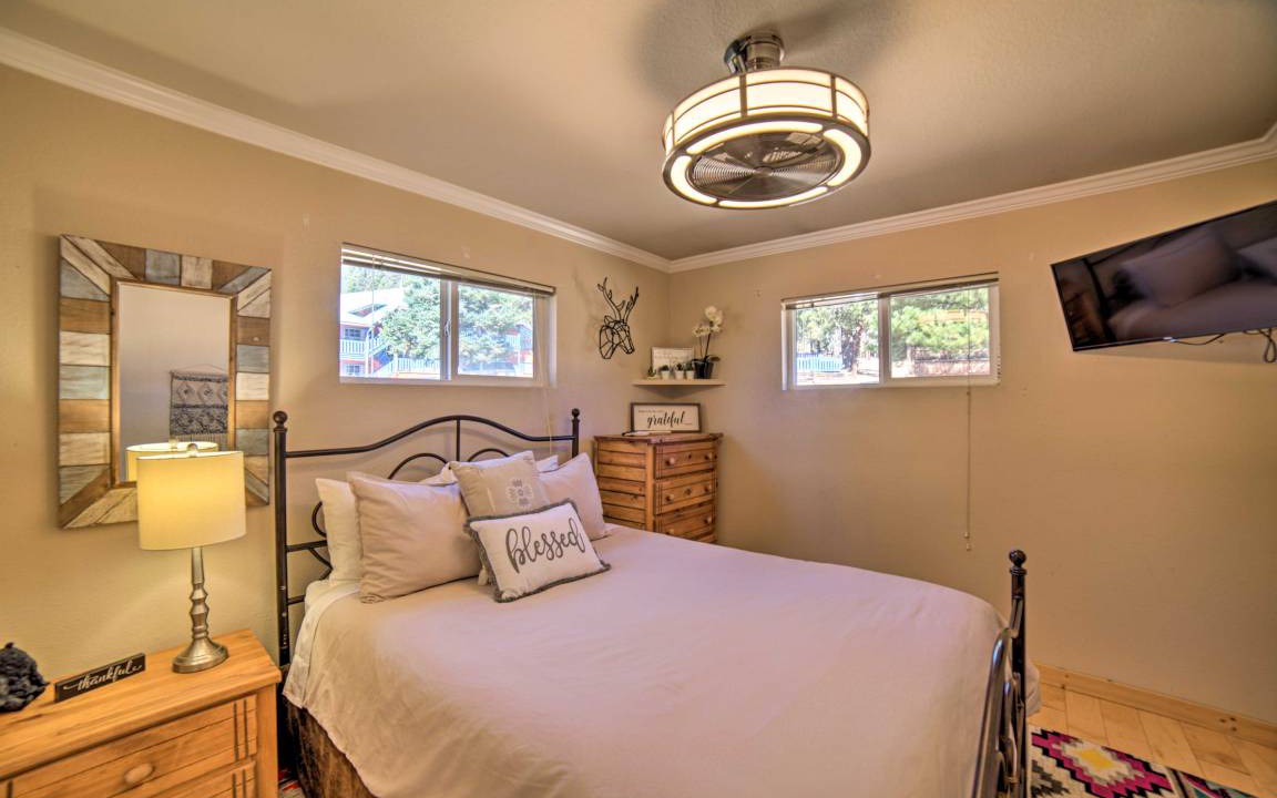 Photo of Bedroom in Red River