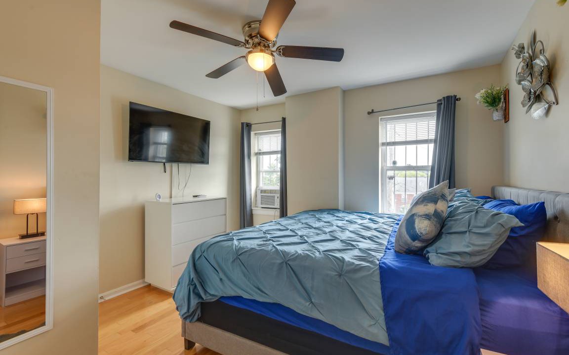Photo of Bedroom in Downtown Baltimore