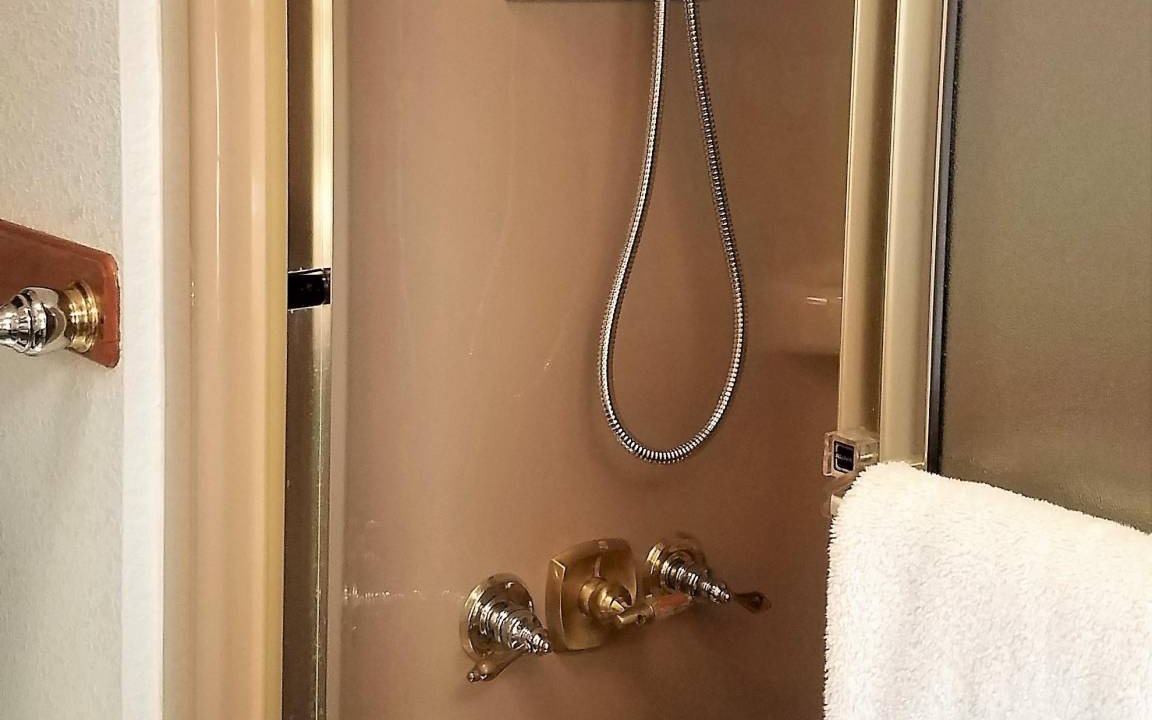 Photo of Bathroom in Boles Acres