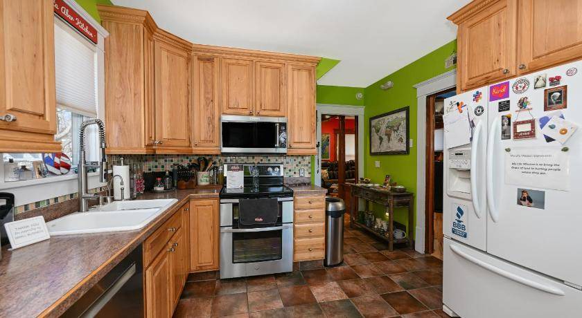 Photo of Kitchen in Highland Square