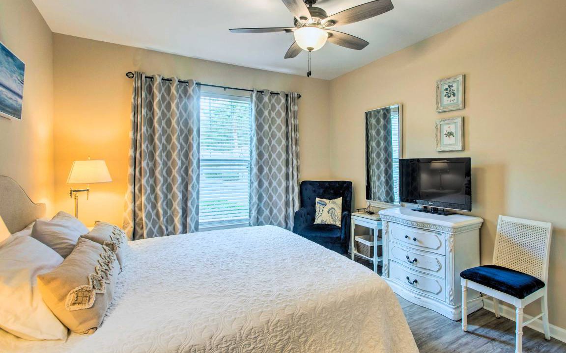 Photo of Bedroom in Saint Simons Heights