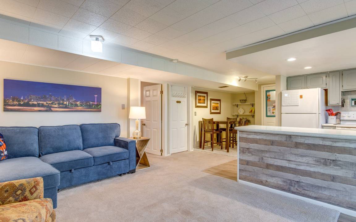 Photo of Livingroom in Bel Aire