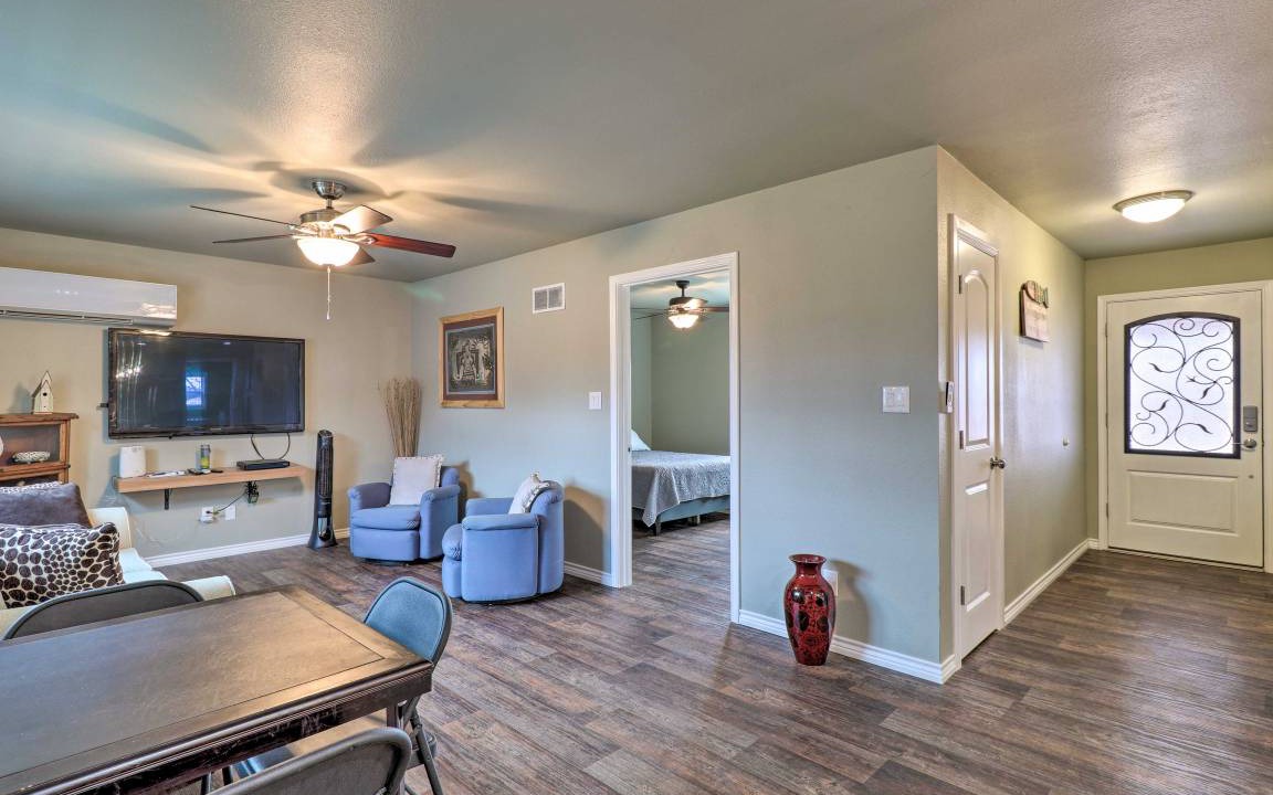 Photo of Livingroom in Tow