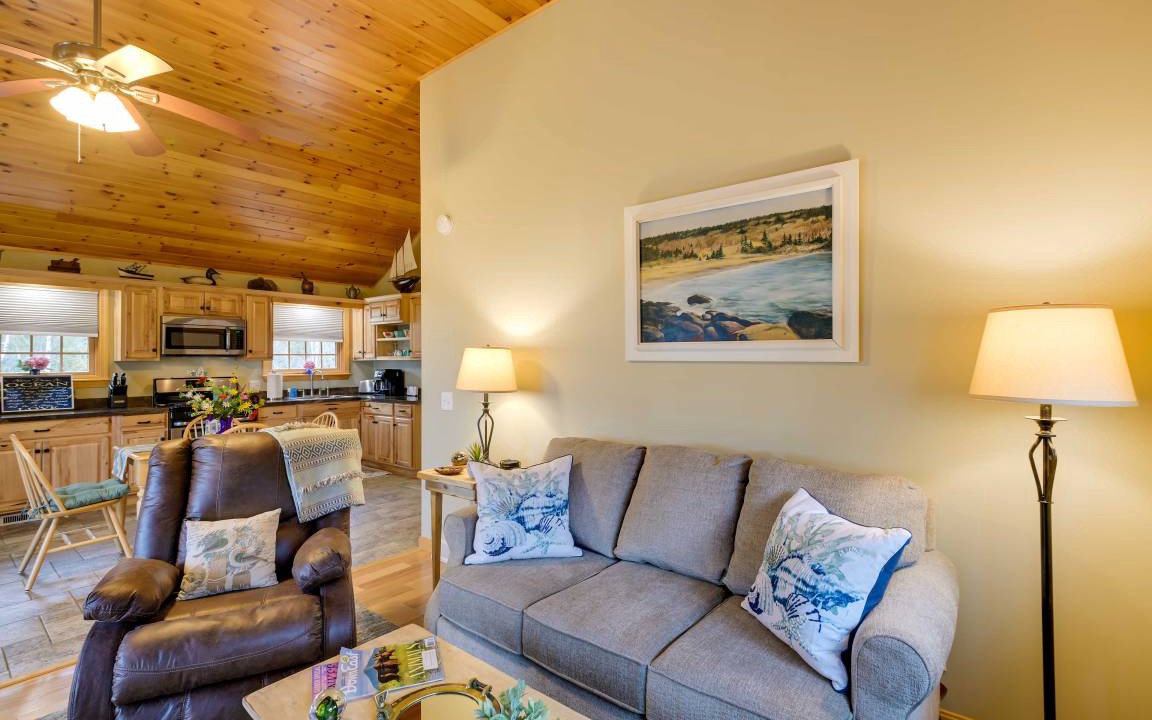 Photo of Livingroom in Prospect Harbor