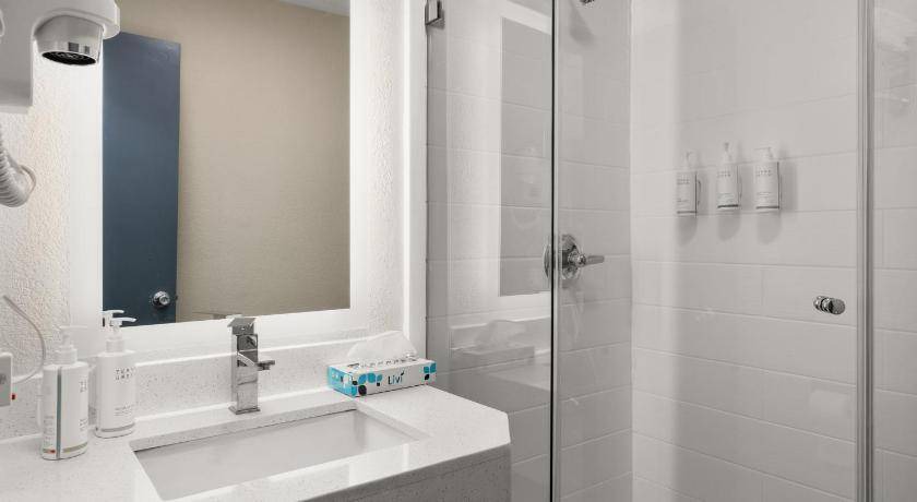 Photo of Bathroom in Northeast Heights