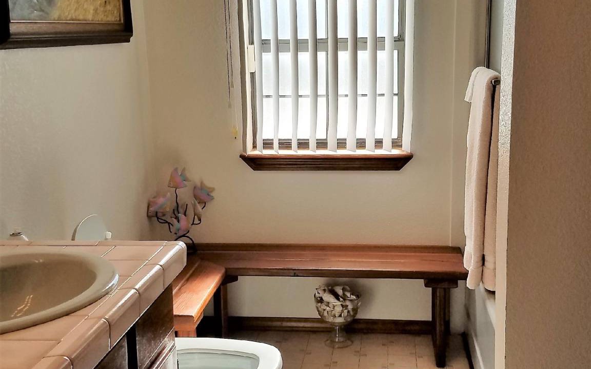 Photo of Bathroom in Boles Acres