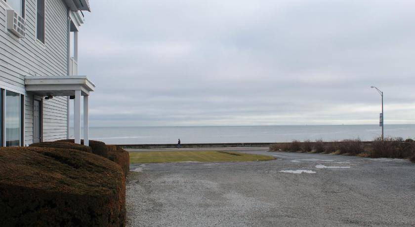 Photo of Others in Narragansett Pier