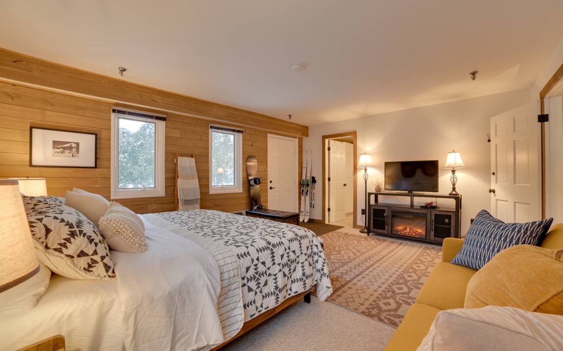 Photo of Bedroom in Boyne Falls