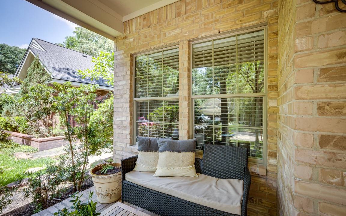 Photo of Patio Balcony in Walden on Lake Conroe