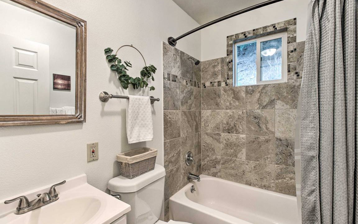 Photo of Bathroom in Morrison