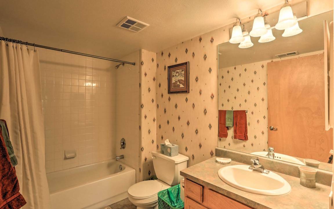 Photo of Bathroom in Edwards