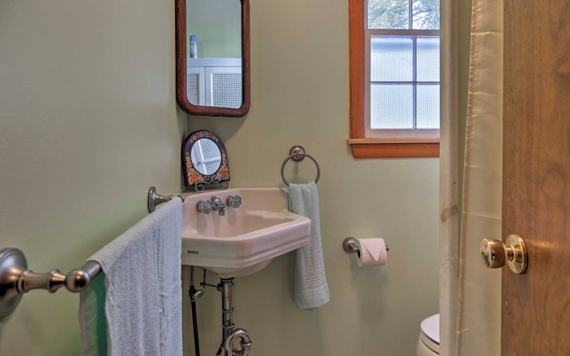 Photo of Bathroom in Otis