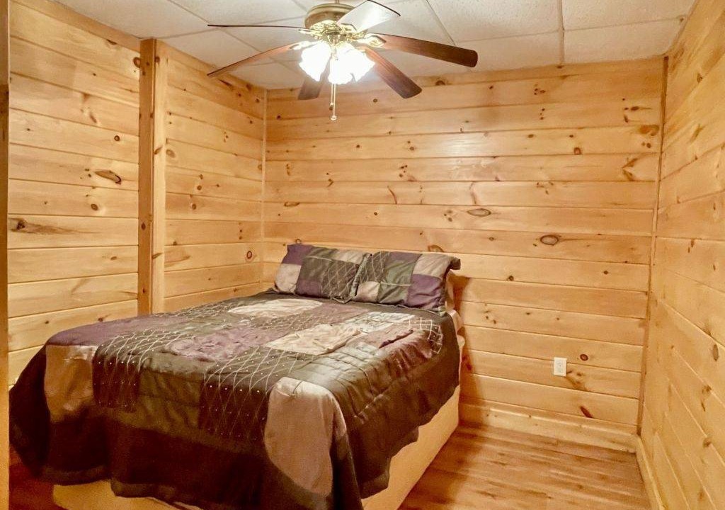 Photo of Bedroom in Tellico Plains