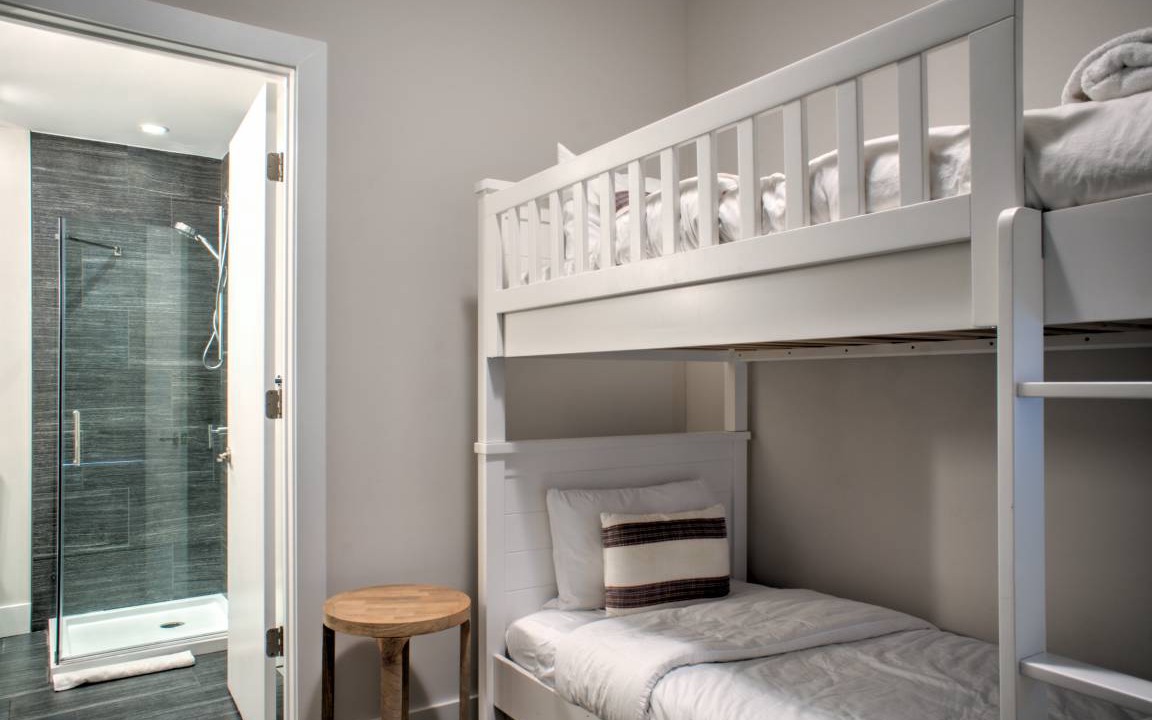 Photo of Bedroom in East End - Valley Street