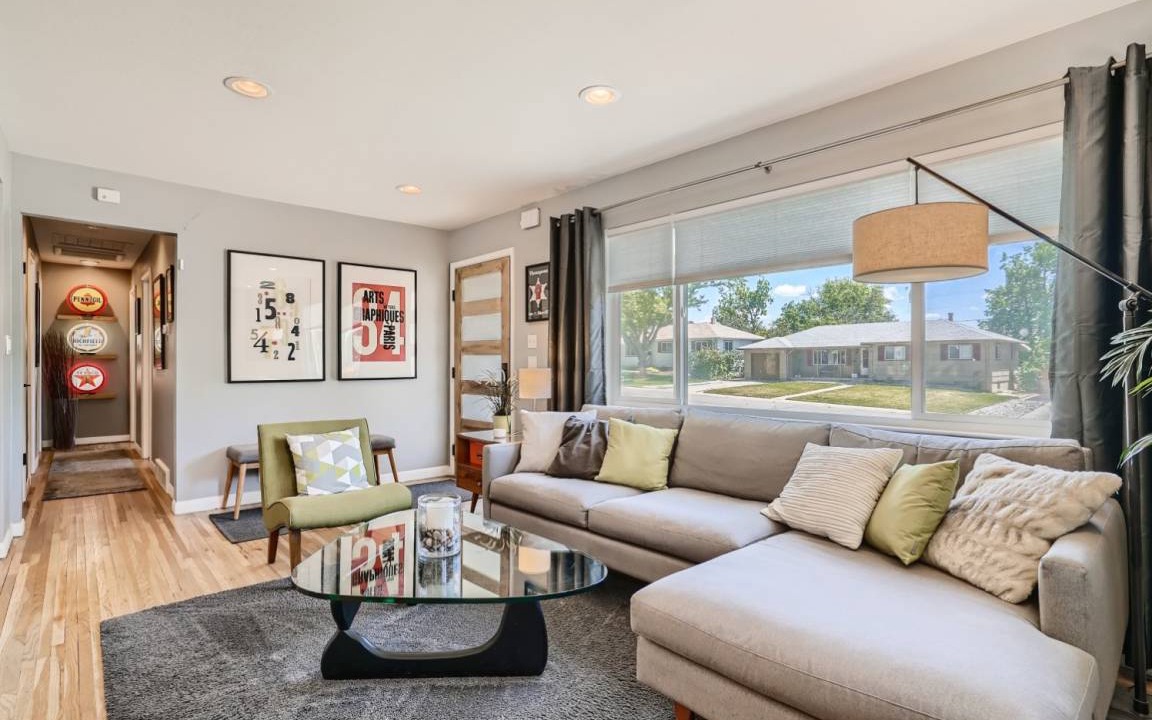 Photo of Livingroom in Virginia Village