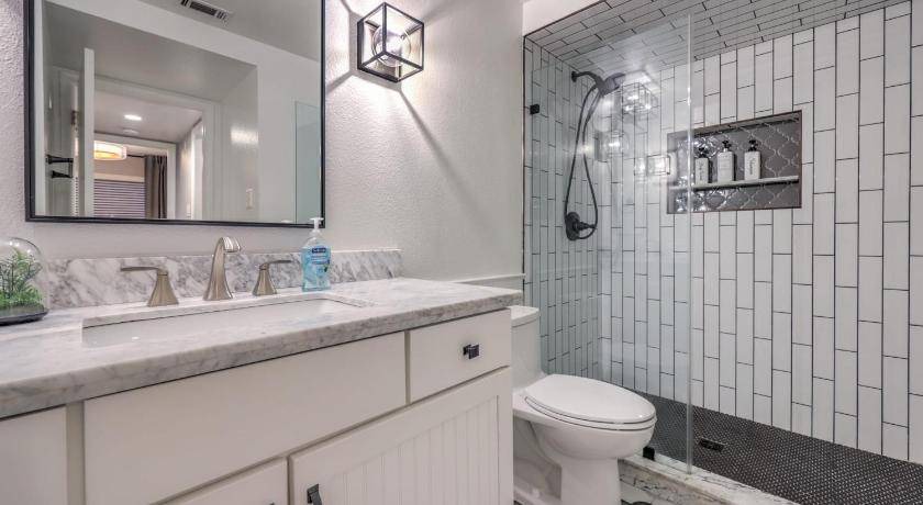 Photo of Bathroom in Green Valley North