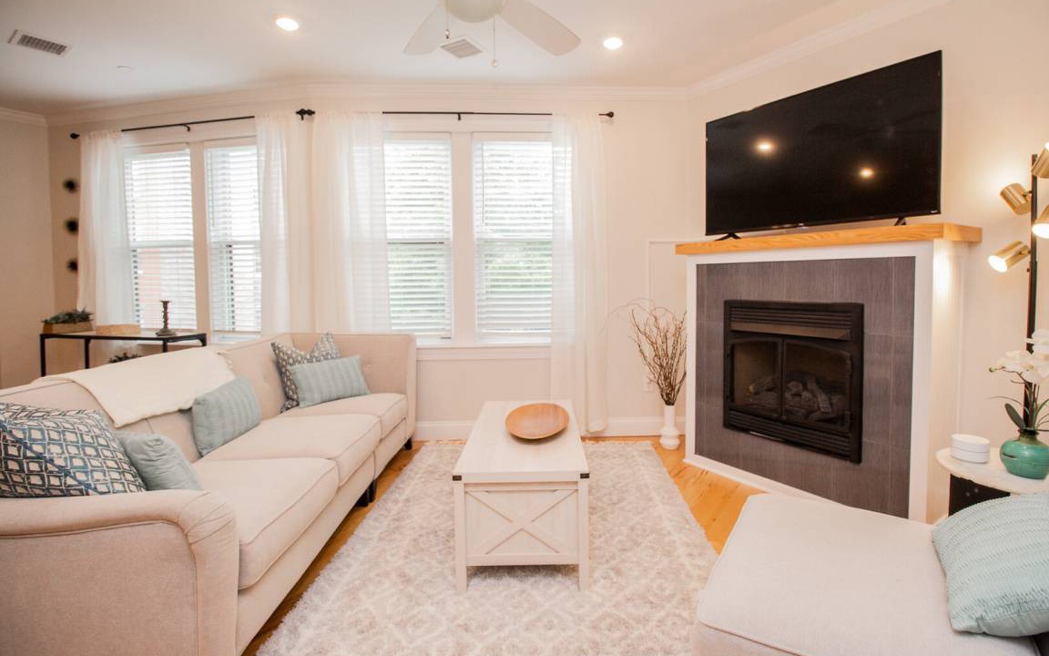 Photo of Livingroom in Fenway–Kenmore