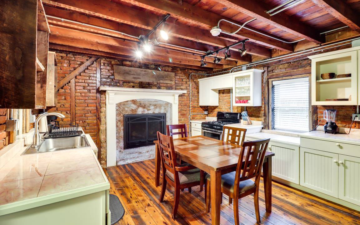Photo of Livingroom in Parryville
