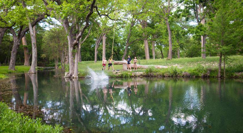 Photo of Others in Leakey