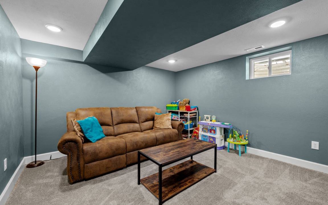 Photo of Livingroom in Arvada Plaza Area