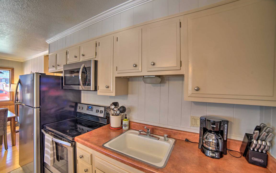 Photo of Kitchen in Red River