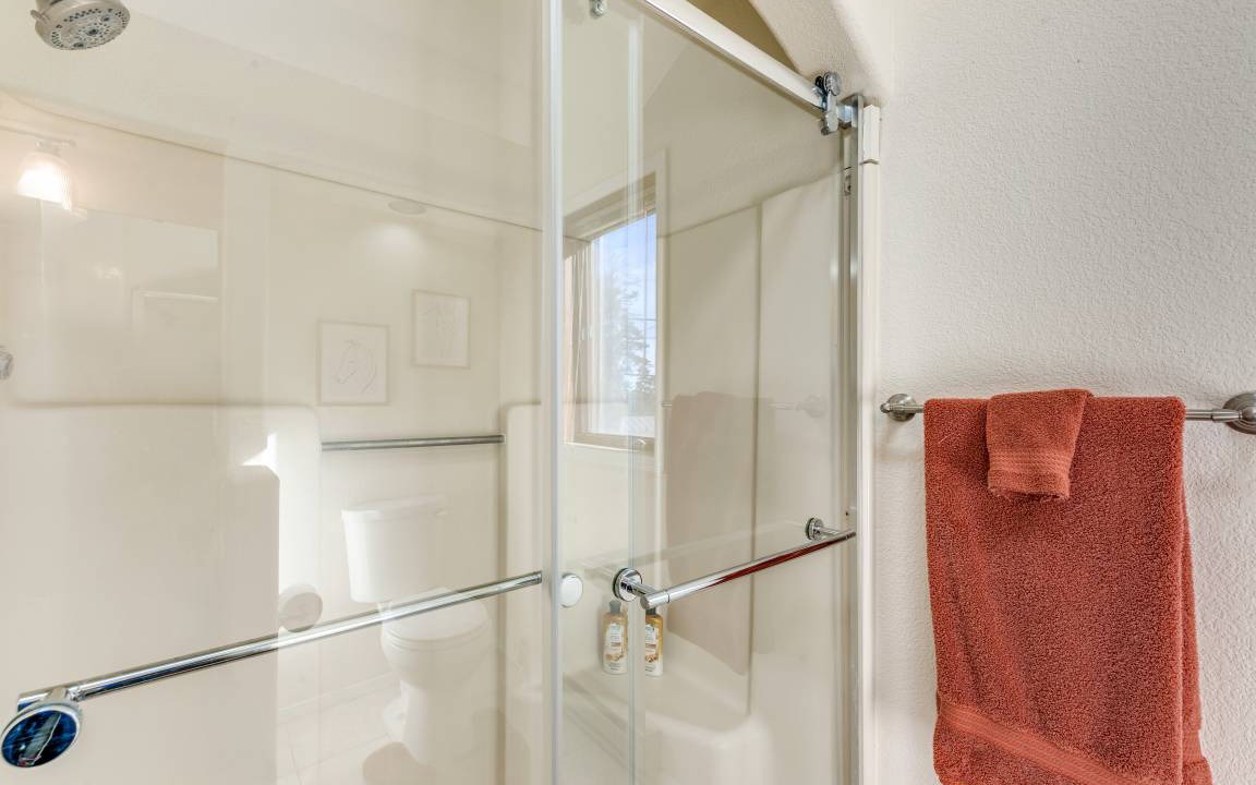 Photo of Bathroom in Cloudcroft