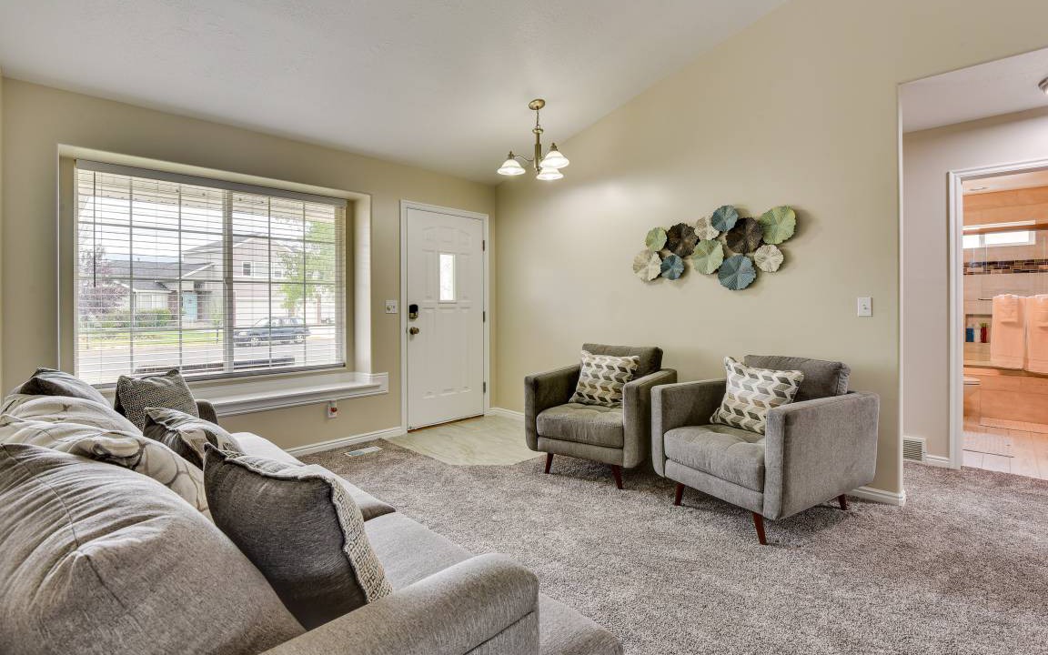 Photo of Livingroom in Clearfield