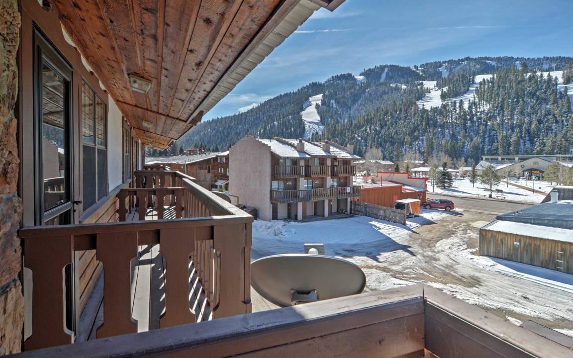 Photo of Patio Balcony in Red River