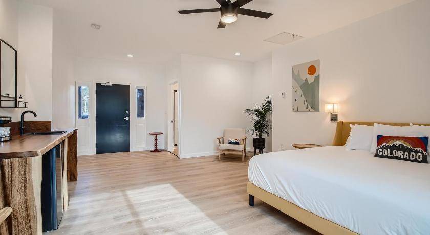 Photo of Bedroom in Idaho Springs